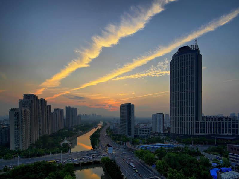 Отель Howard Johnson Kaina Plaza Changzhou Чанчжоу Экстерьер фото